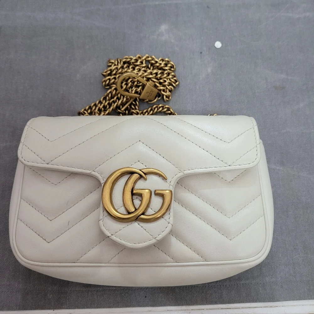 Gucci White Crossbody Bag with Gold Accents - Picture 1 of 10